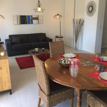 Apartment Pieds Dans L'eau